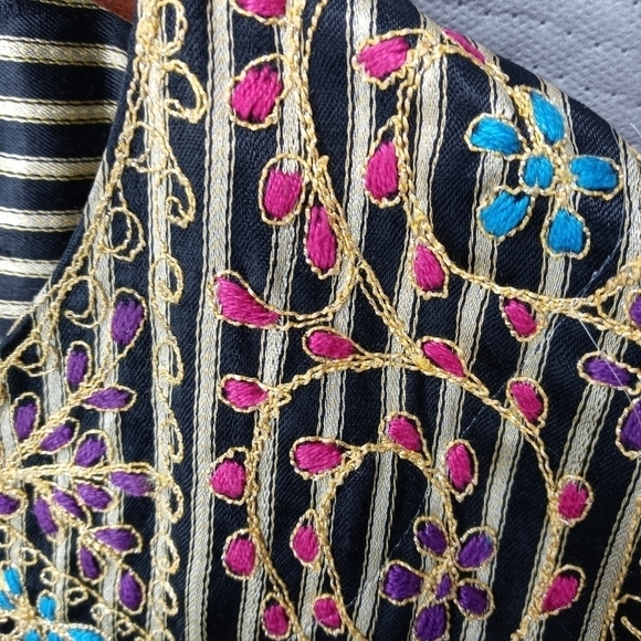 Caftan tunic- Elaborate embroidery. Unisex. XL pit - Picture 2 of 11